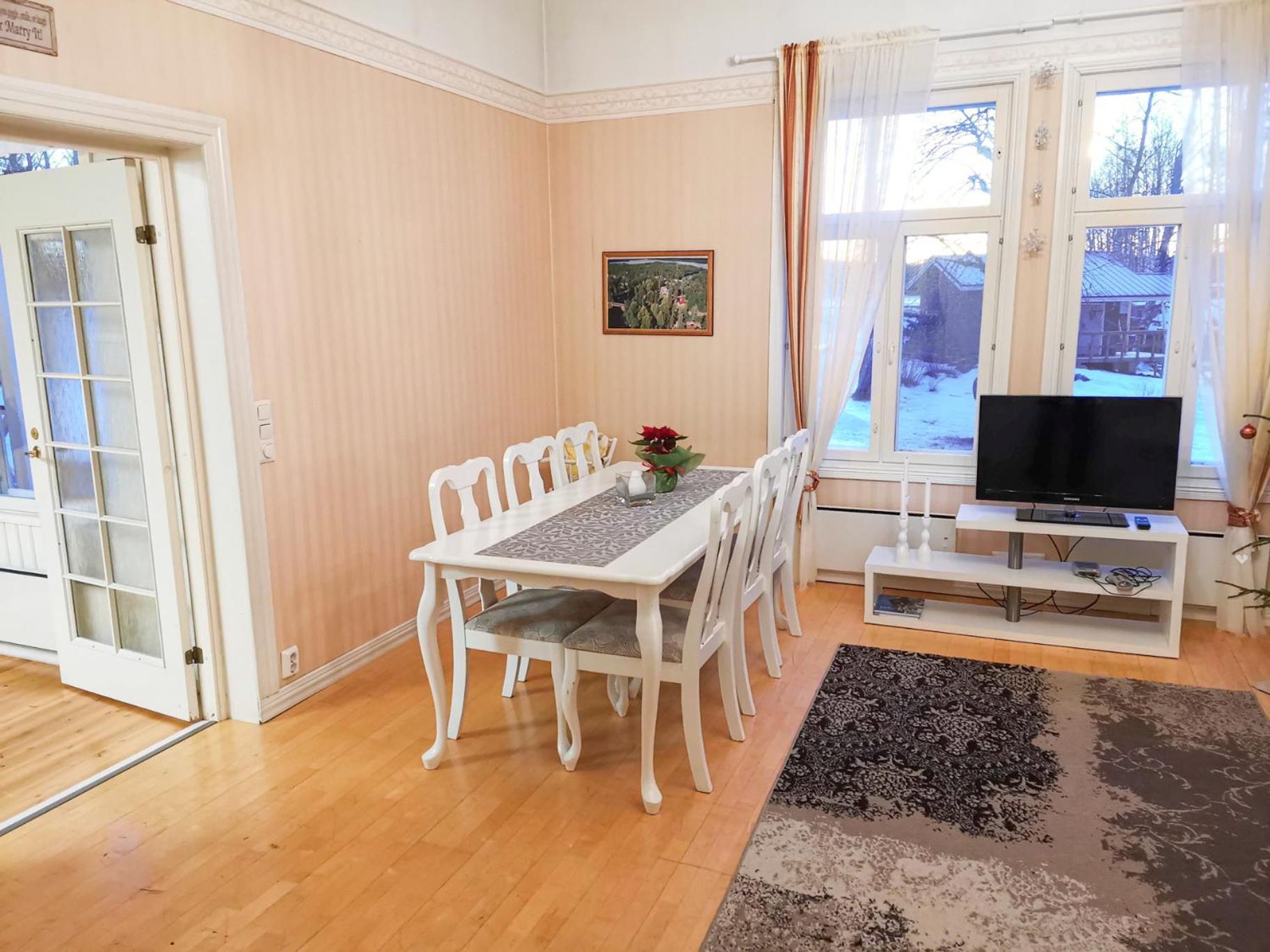 Inhan Kartano Ähtäri Exteriör bild
